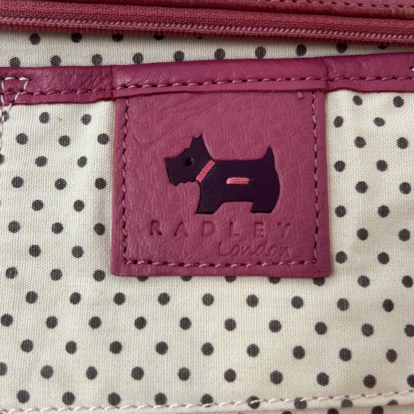AUTHENTIC Radley London “A Radley for your thoughts” pink leather wristl… - Picture 6 of 15